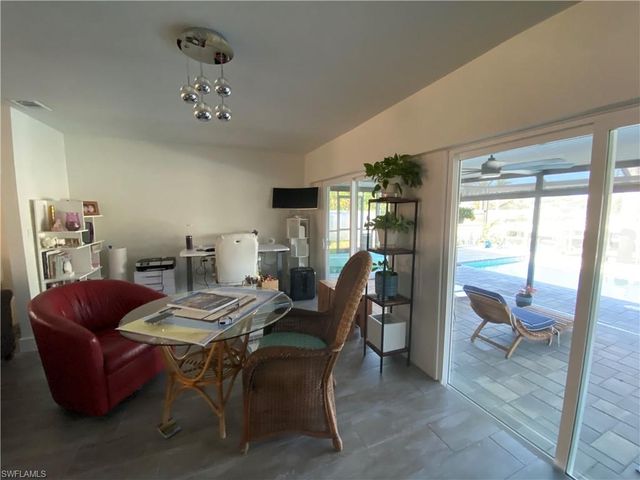 5156 Sunnybrook CT, Cape Coral, FL 33904