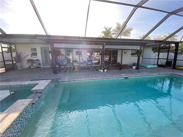 5156 Sunnybrook CT, Cape Coral, FL 33904