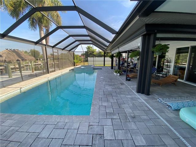 5156 Sunnybrook CT, Cape Coral, FL 33904