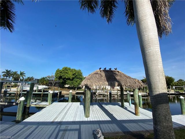 5156 Sunnybrook CT, Cape Coral, FL 33904