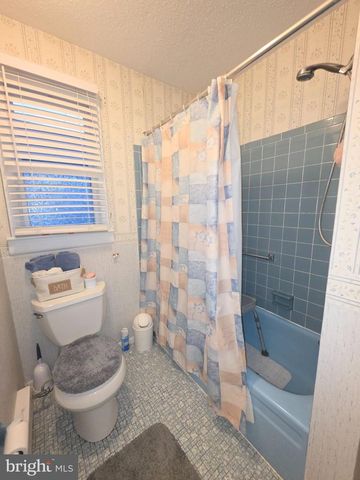 242 LEXINGTON DR, Little Egg Harbor Twp, NJ 08087