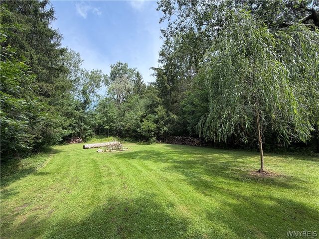 1228 Losson Road, Cheektowaga, NY 14227