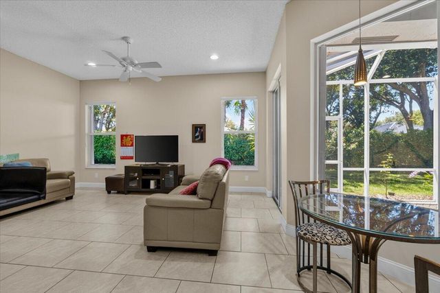 6634 JOG PALM Drive, Boynton Beach, FL 33437