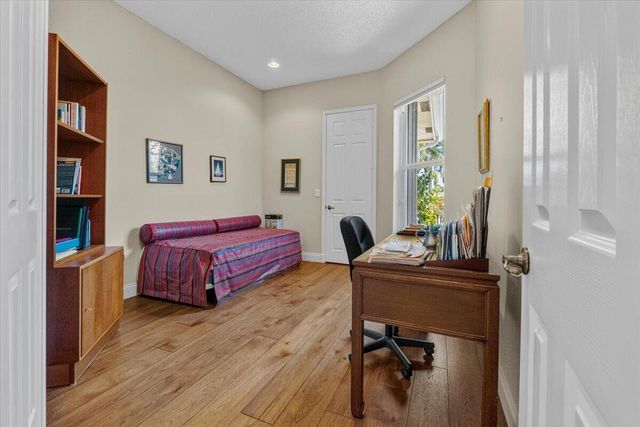 6634 JOG PALM Drive, Boynton Beach, FL 33437