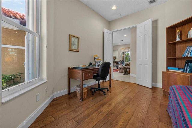 6634 JOG PALM Drive, Boynton Beach, FL 33437