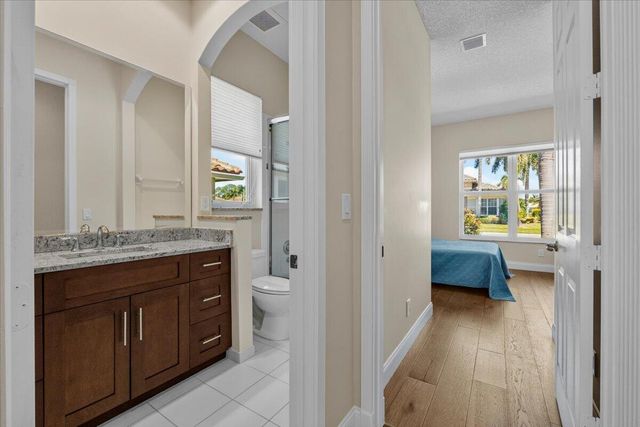 6634 JOG PALM Drive, Boynton Beach, FL 33437