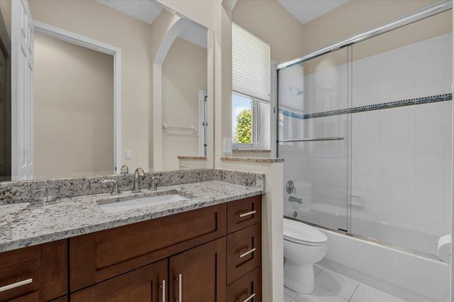 6634 JOG PALM Drive, Boynton Beach, FL 33437