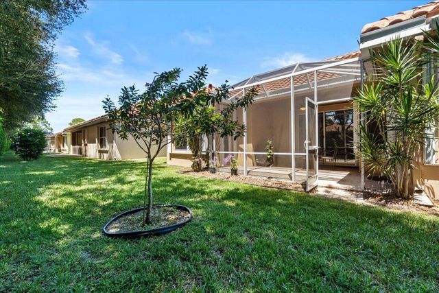 6634 JOG PALM Drive, Boynton Beach, FL 33437