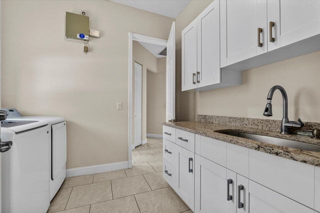 6634 JOG PALM Drive, Boynton Beach, FL 33437