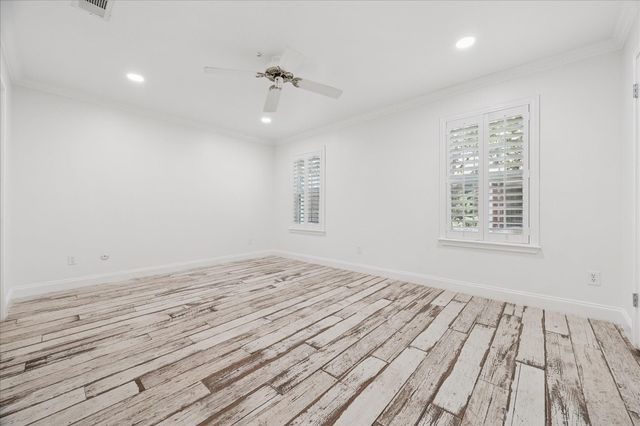 854 Augusta Drive 854, Houston, TX 77057