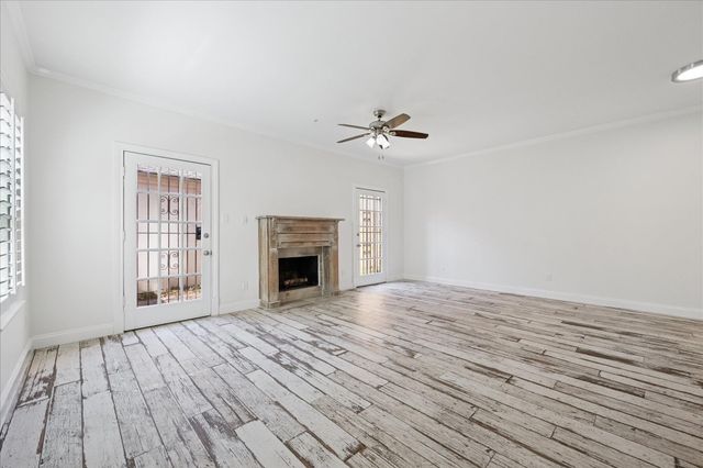 854 Augusta Drive 854, Houston, TX 77057