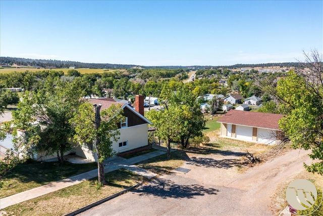 328 3rd Avenue W, Roundup, MT 59072 property photo