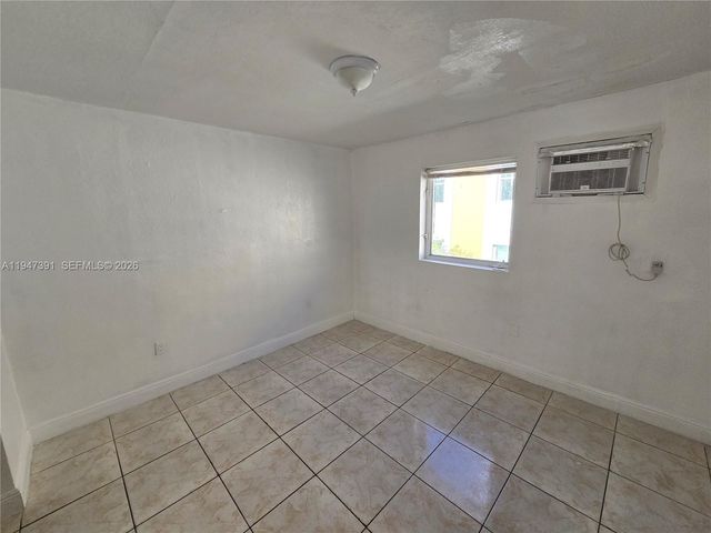 535 NW 7th St 2, Miami, FL 33136