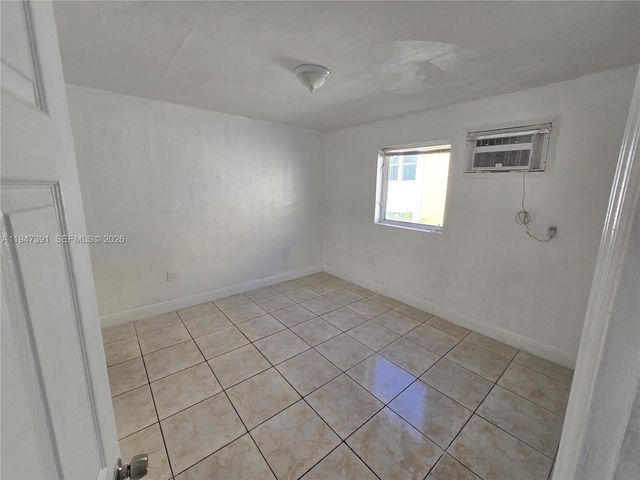 535 NW 7th St 2, Miami, FL 33136