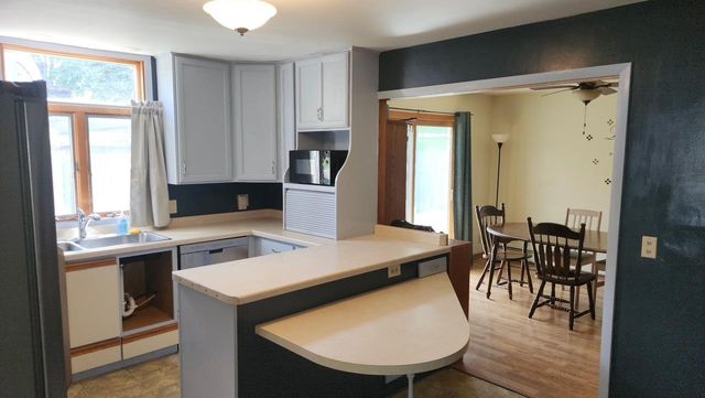 549 N Grant Avenue, Janesville, WI 53548
