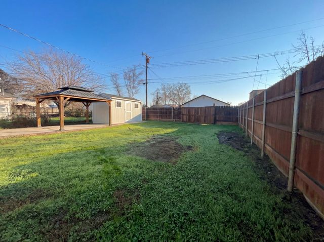 3910 Ivy St, Sacramento, CA 95838