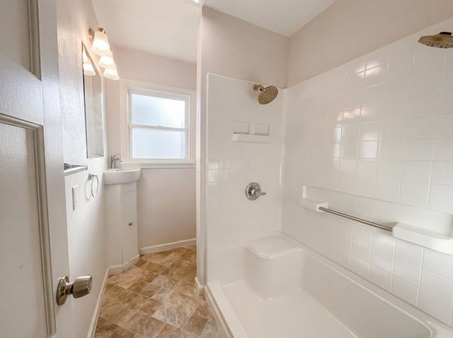 3910 Ivy St, Sacramento, CA 95838