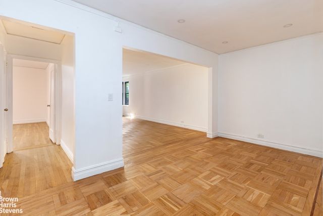 3215 Netherland Ave Apt 1C, New York City, NY 10463