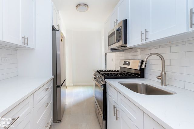 3215 Netherland Ave Apt 1C, New York City, NY 10463