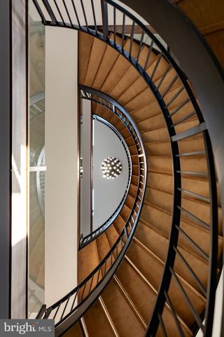 2717 TENNYSON ST NW, Washington, DC 20015