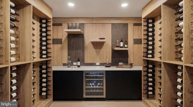 2717 TENNYSON ST NW, Washington, DC 20015