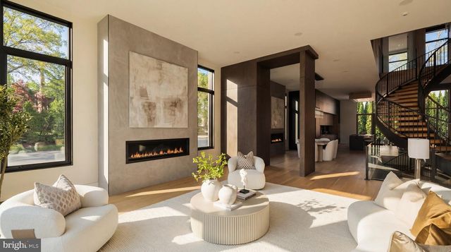 2717 TENNYSON ST NW, Washington, DC 20015