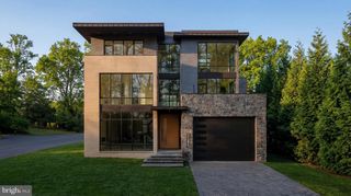 2717 TENNYSON ST NW, Washington, DC 20015