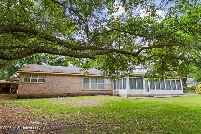 4510 Willow Street, Pascagoula, MS 39567