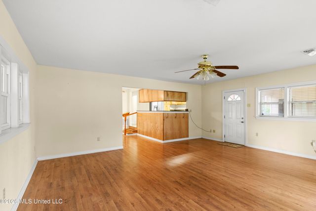 4510 Willow Street, Pascagoula, MS 39567