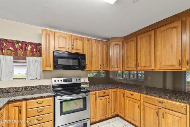 4510 Willow Street, Pascagoula, MS 39567