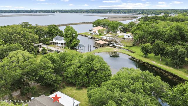 4510 Willow Street, Pascagoula, MS 39567