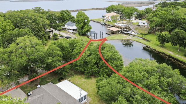 4510 Willow Street, Pascagoula, MS 39567