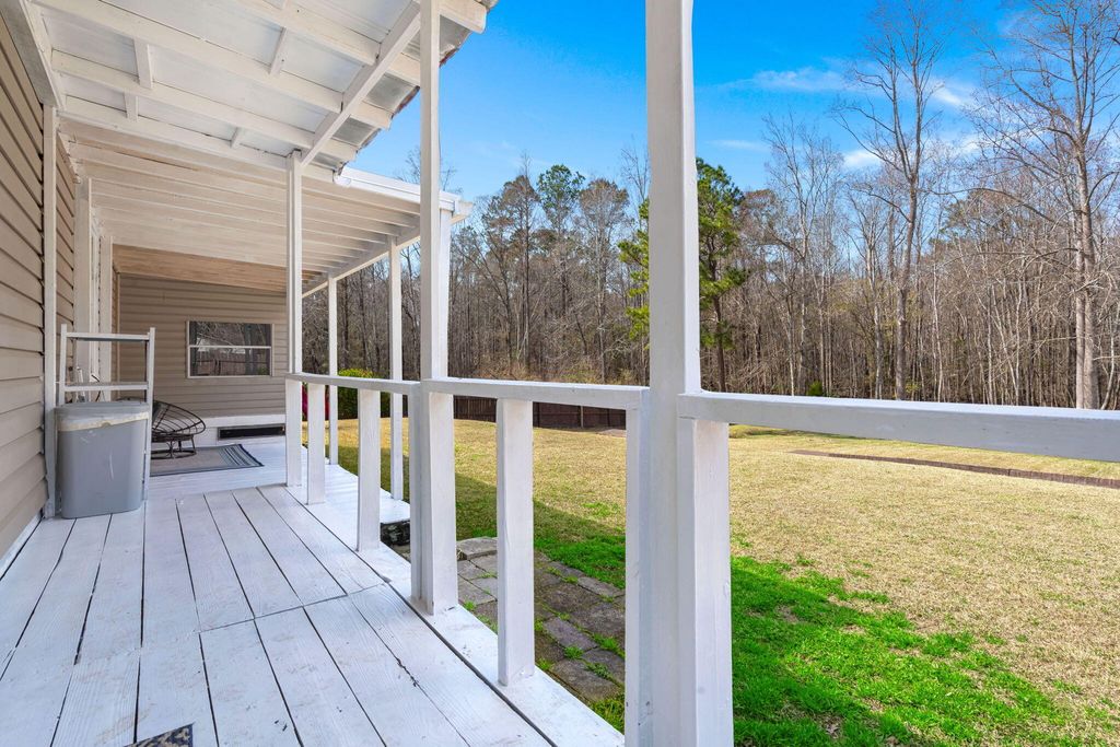 Image 26 of property listing at 322 E Poplar Branch Drive, Moncks Corner, SC 29461