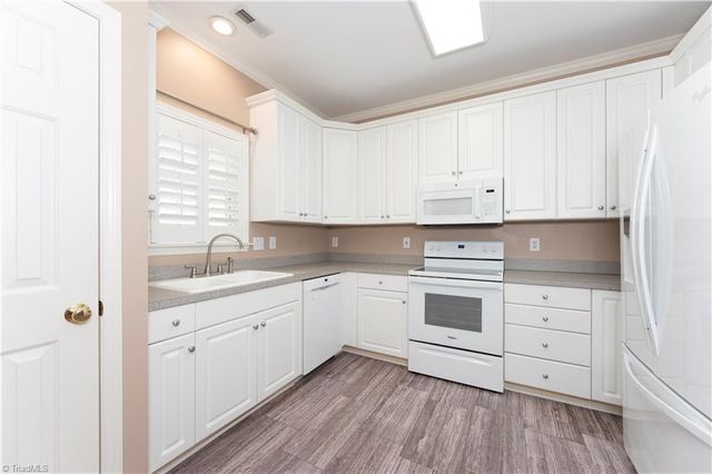 4032 Clinard Road, Clemmons, NC 27012