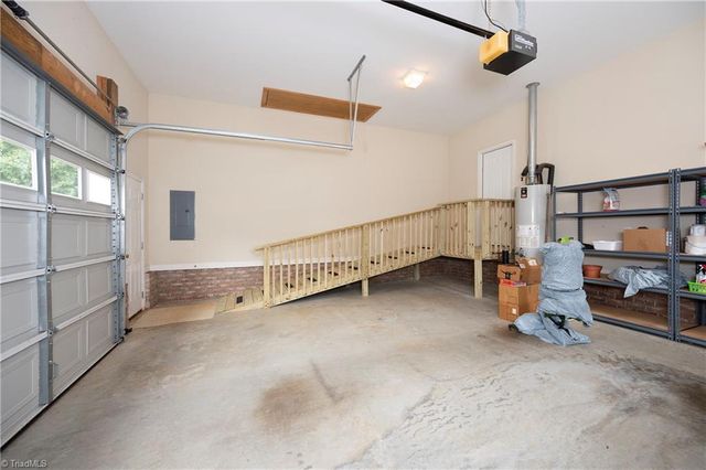 4032 Clinard Road, Clemmons, NC 27012