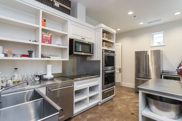 2828 Hood Street 1208, Dallas, TX 75219