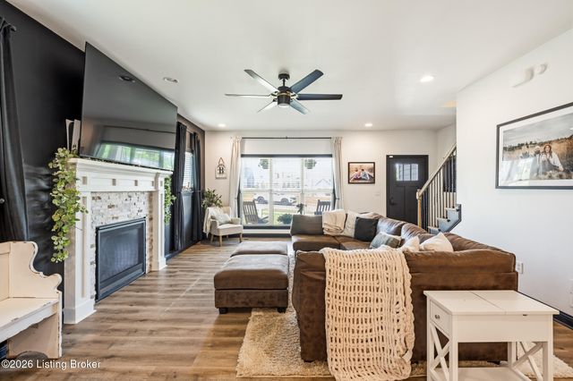 2829 Alder Wood Ln, La Grange, KY 40031