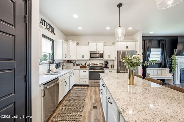 2829 Alder Wood Ln, La Grange, KY 40031