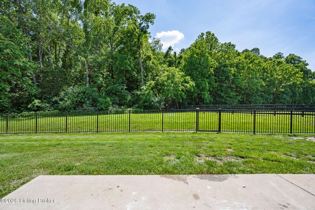 2829 Alder Wood Ln, La Grange, KY 40031