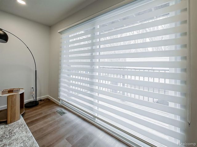 40325 Plymouth Road 103, Plymouth, MI 48170