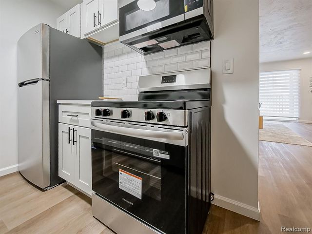 40325 Plymouth Road 103, Plymouth, MI 48170