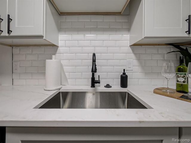 40325 Plymouth Road 103, Plymouth, MI 48170