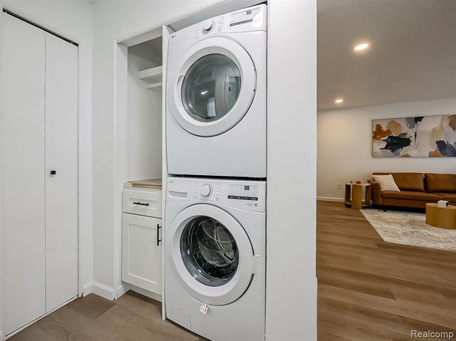 40325 Plymouth Road 103, Plymouth, MI 48170