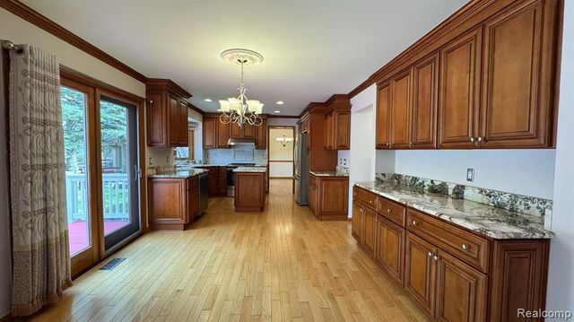 3440 Salem Drive, Rochester Hills, MI 48306