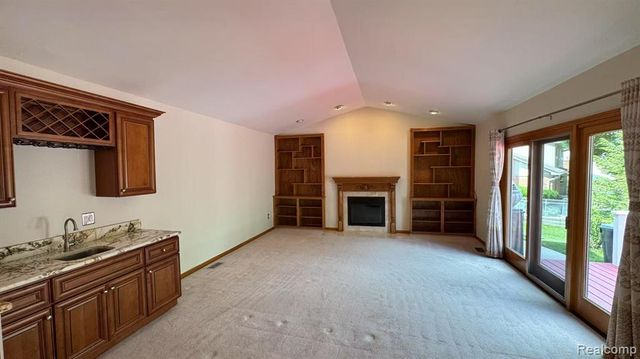 3440 Salem Drive, Rochester Hills, MI 48306
