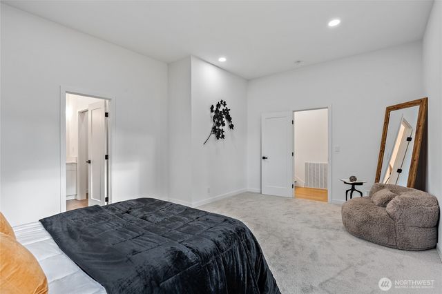 19628 Heinz Place, Lynnwood, WA 98036