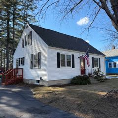 86 Chestnut Hill Road, Rochester, NH 03867