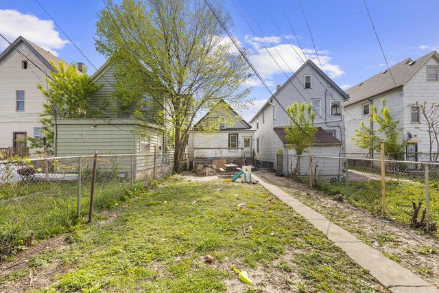 1567 S Cesar E Chavez DRIVE, Milwaukee, WI 53204