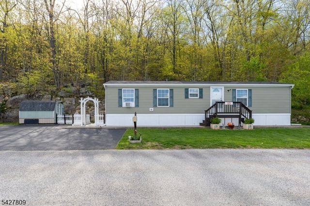 13 Alpine Circle, Franklin Boro, NJ 07416