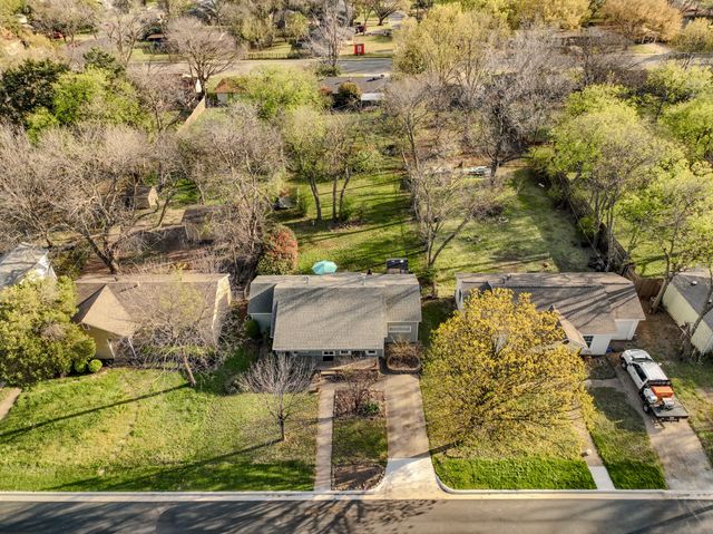 613 Cordell Street, Denton, TX 76201